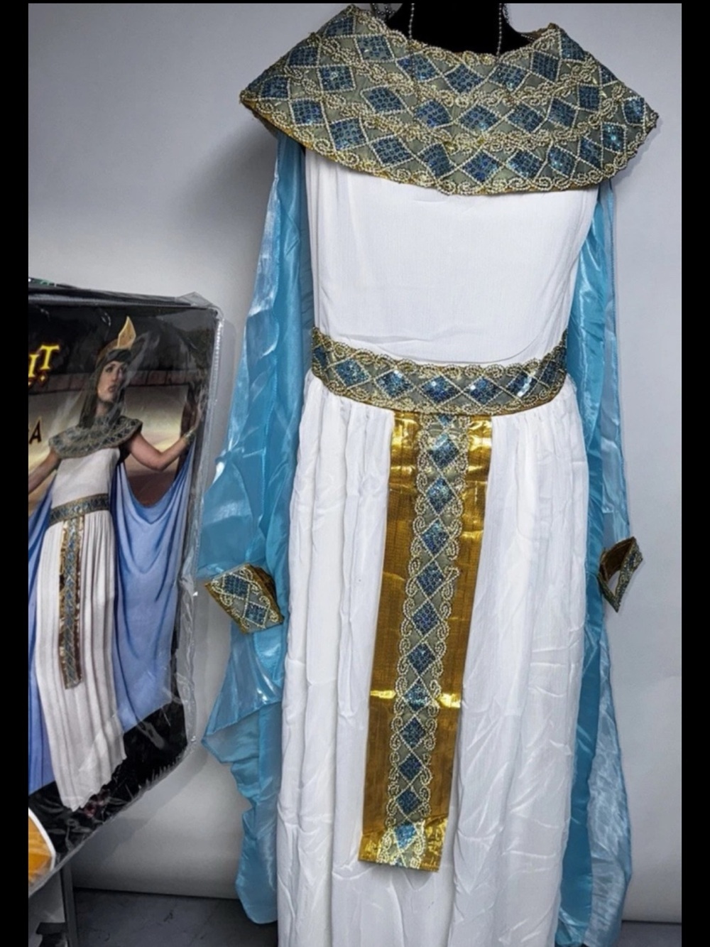 Egyptian Queen Cleopatra Pharaoh Costume Dress Cuff Head Piece Collar Cape Small